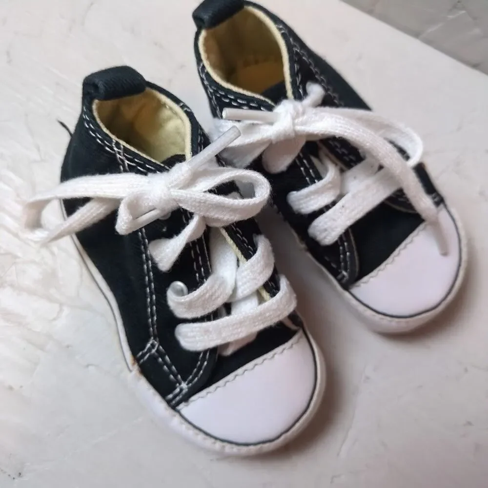 Converse Black Canvas Baby Crib Shoes Infant Size 2 Chuck Taylor All Star